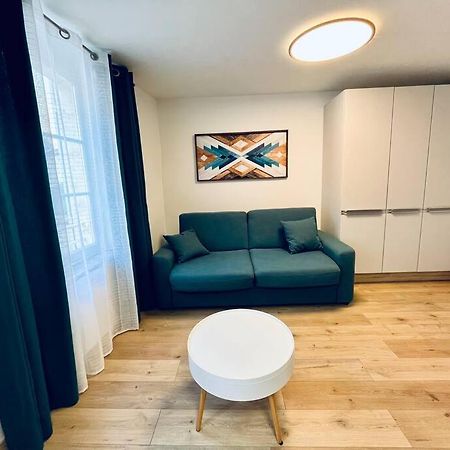 Stylish Studio In The Center Of Senlis Apartment Senlis  Exterior photo
